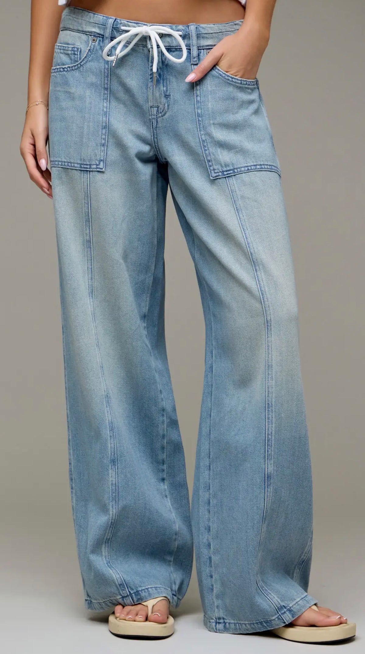 Hidden Mid Rise Wide Leg