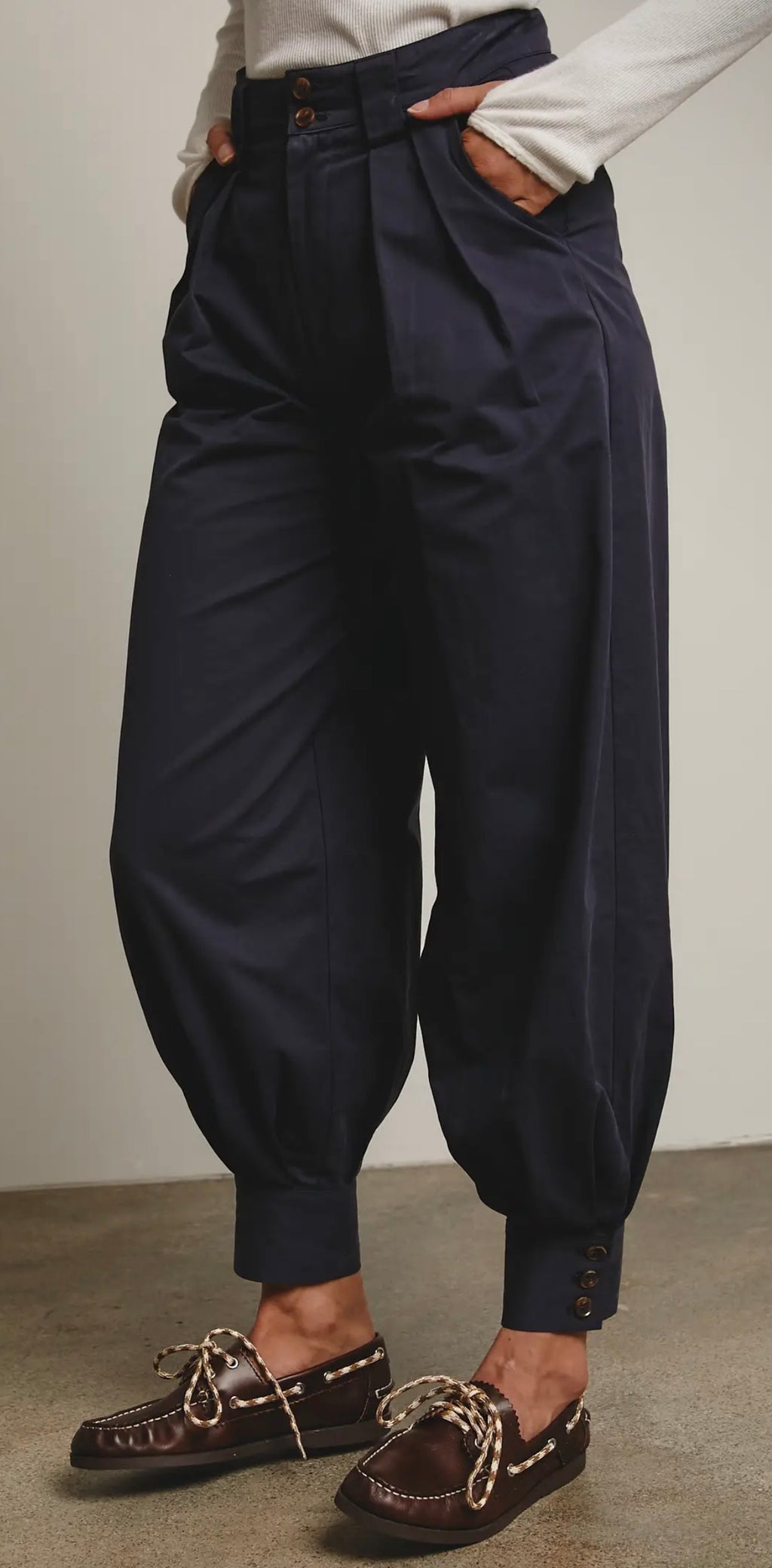 Tapered Pants